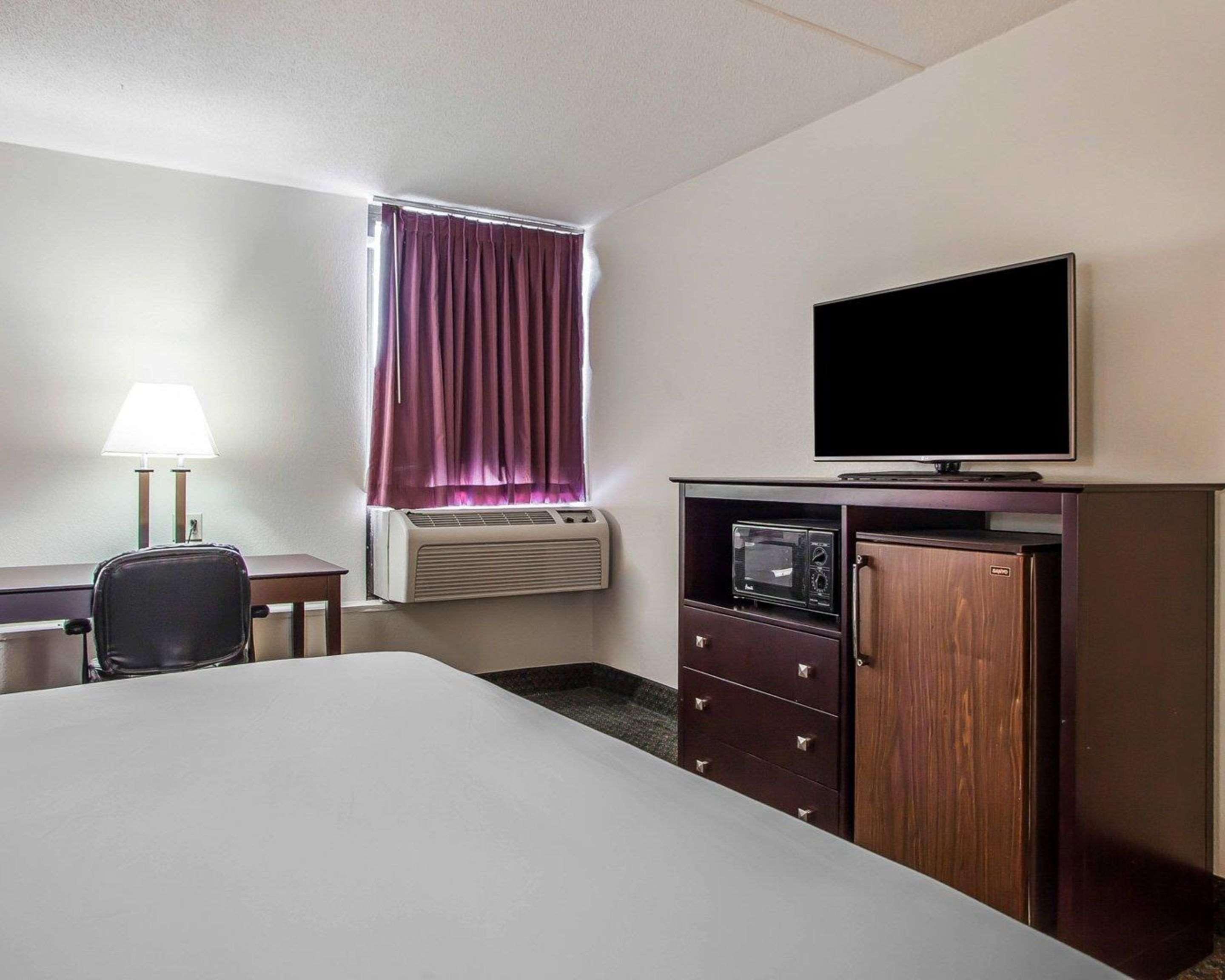 Comfort Inn & Suites Wyomissing-Reading Bagian luar foto