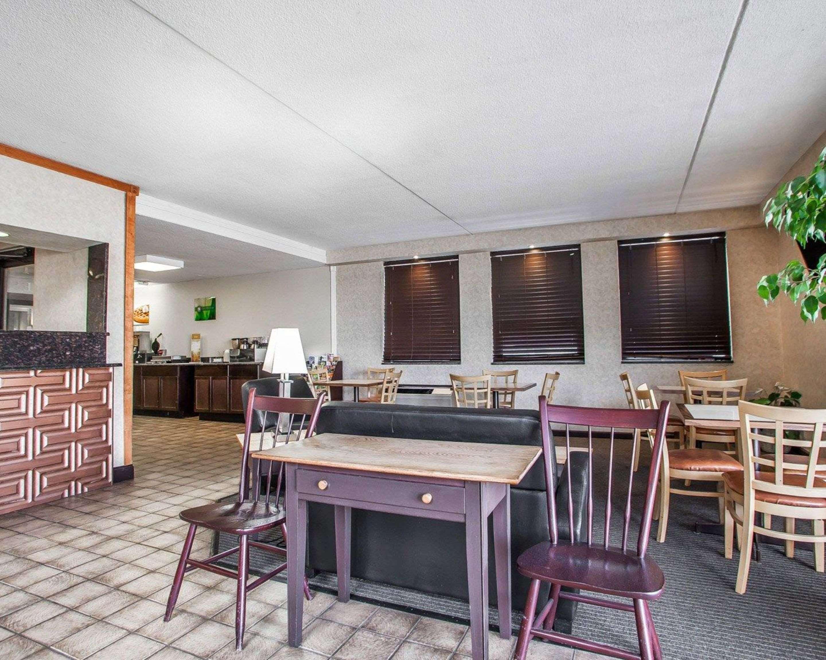 Comfort Inn & Suites Wyomissing-Reading Bagian luar foto