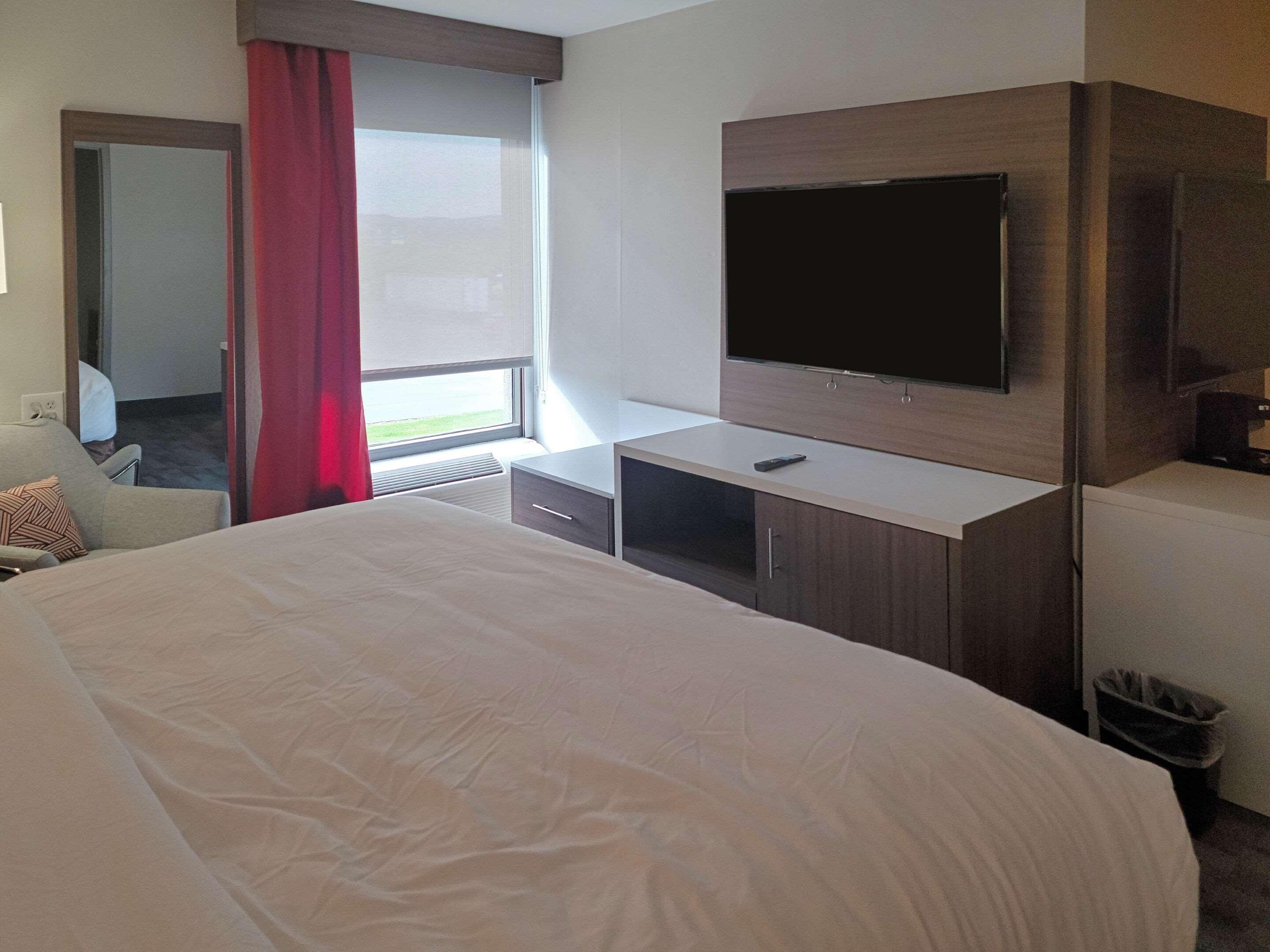 Comfort Inn & Suites Wyomissing-Reading Bagian luar foto