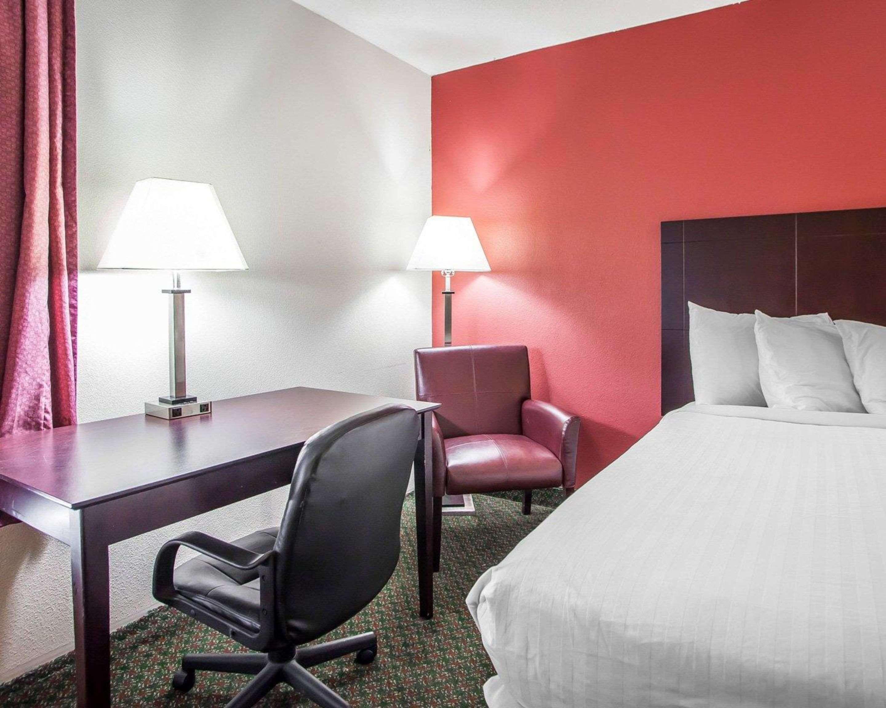 Comfort Inn & Suites Wyomissing-Reading Bagian luar foto