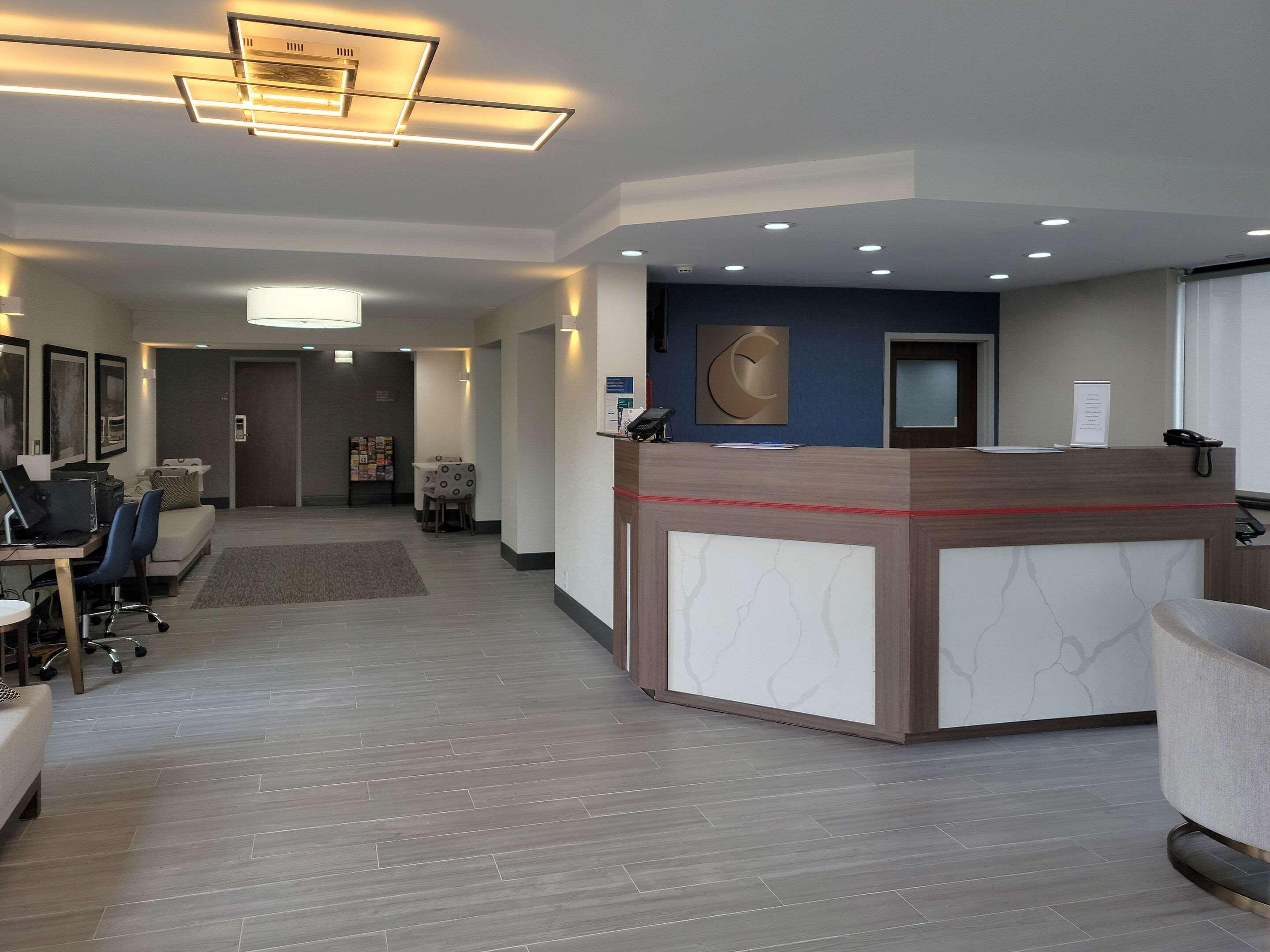 Comfort Inn & Suites Wyomissing-Reading Bagian luar foto