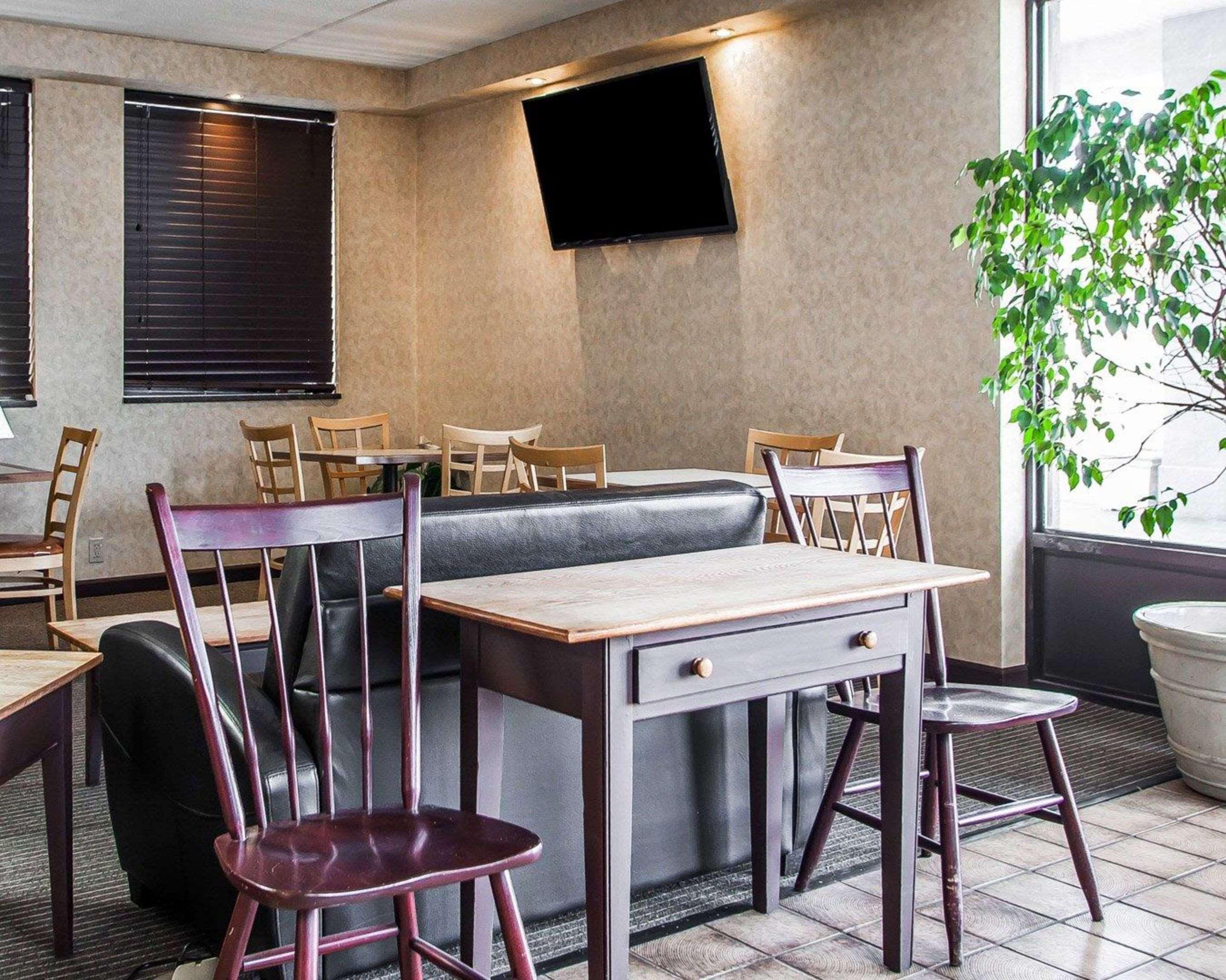 Comfort Inn & Suites Wyomissing-Reading Bagian luar foto