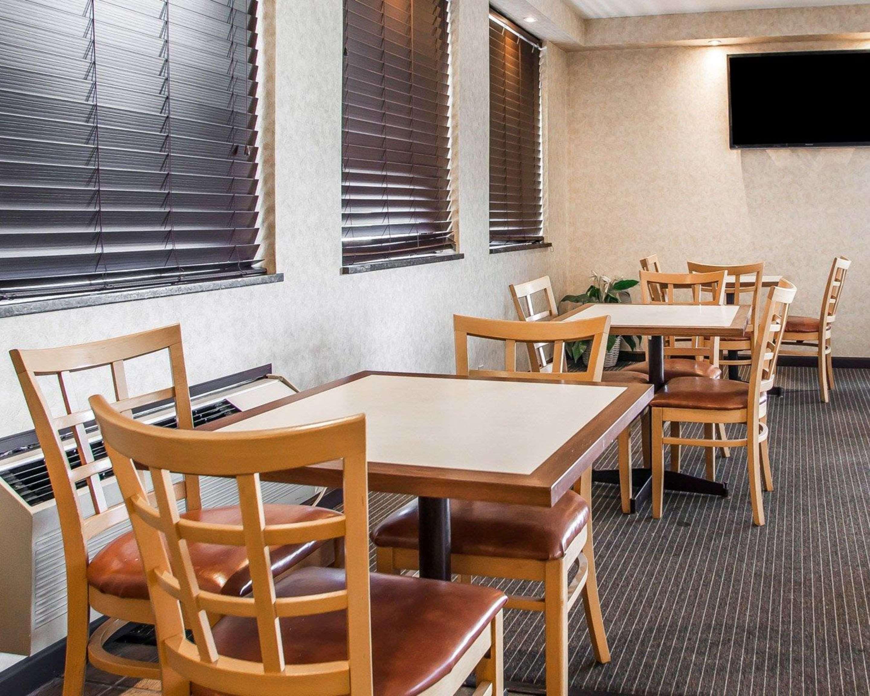 Comfort Inn & Suites Wyomissing-Reading Bagian luar foto