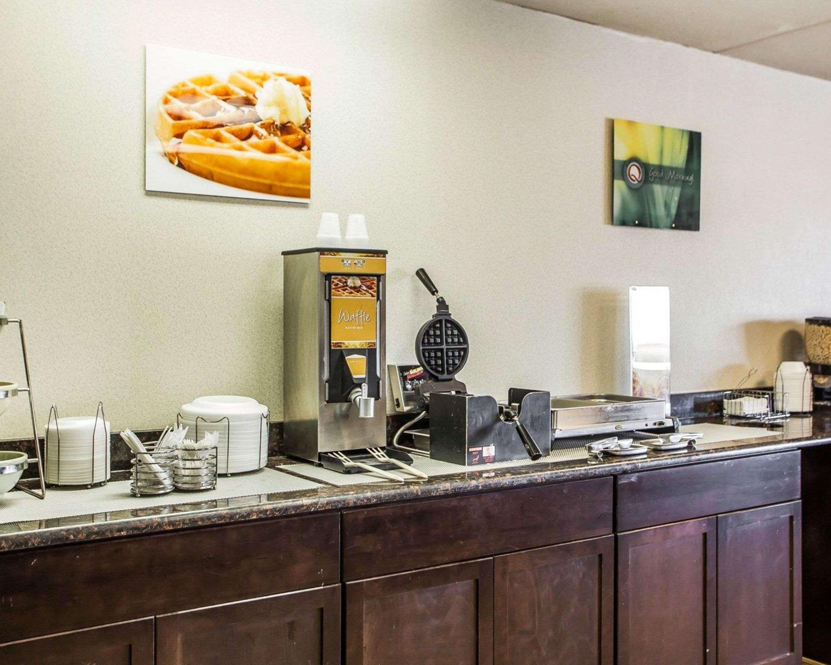 Comfort Inn & Suites Wyomissing-Reading Bagian luar foto