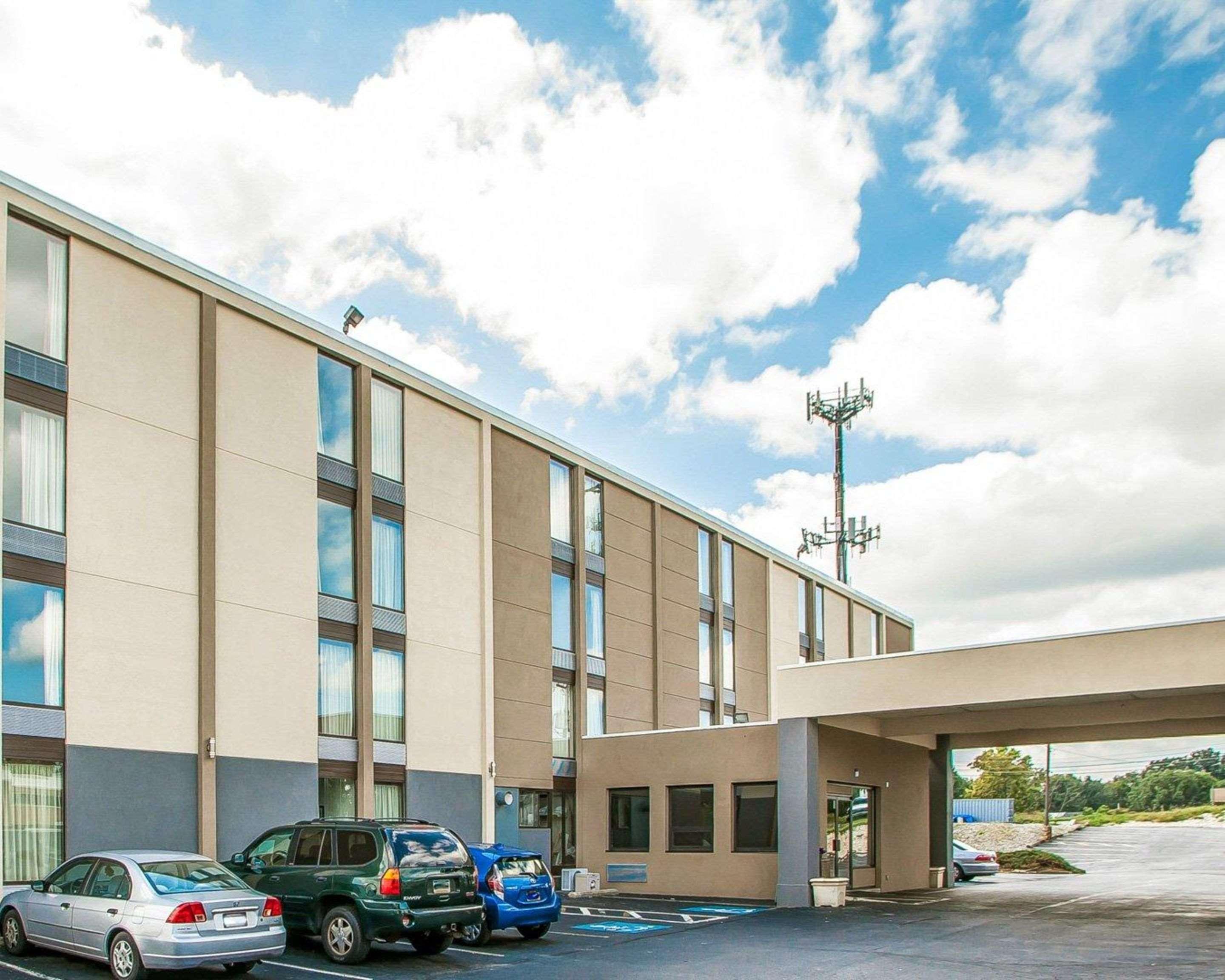 Comfort Inn & Suites Wyomissing-Reading Bagian luar foto
